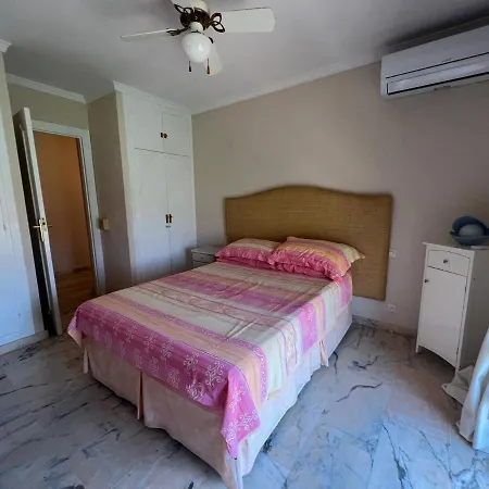 Apartment Charming 2-bed In