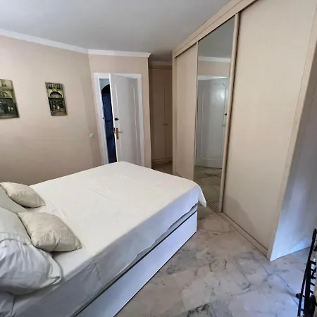 Apartment Charming 2-bed In