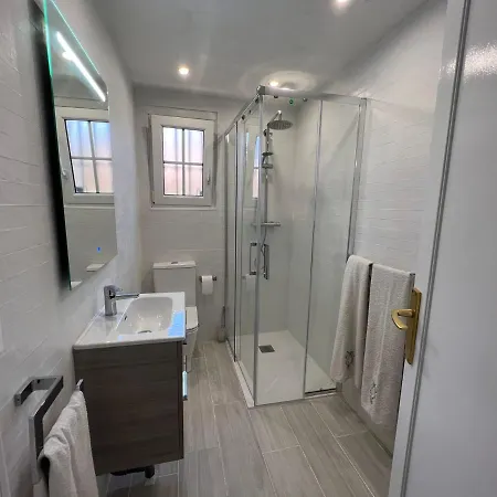 Apartment Charming 2-bed In Fuengirola
